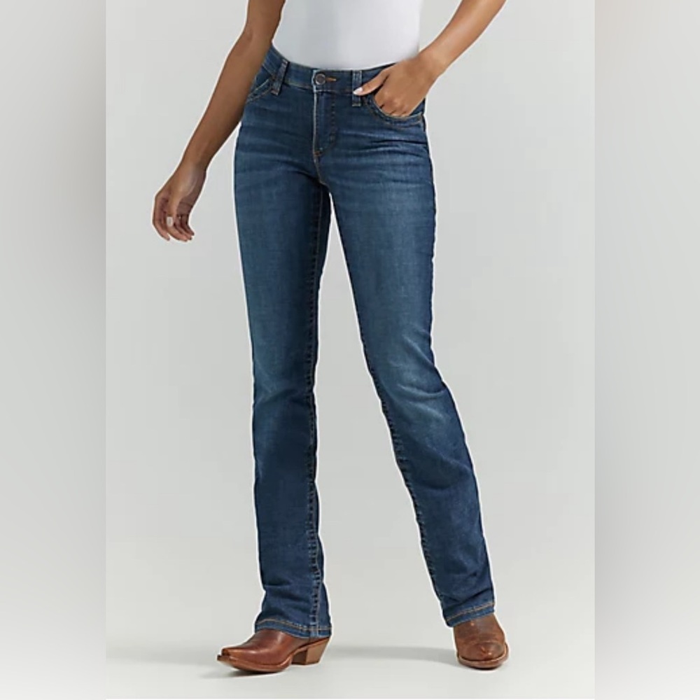 WOMEN'S WRANGLER® ULTIMATE RIDING JEAN WILLOW IN LOVETTE 30 or 11/34 length